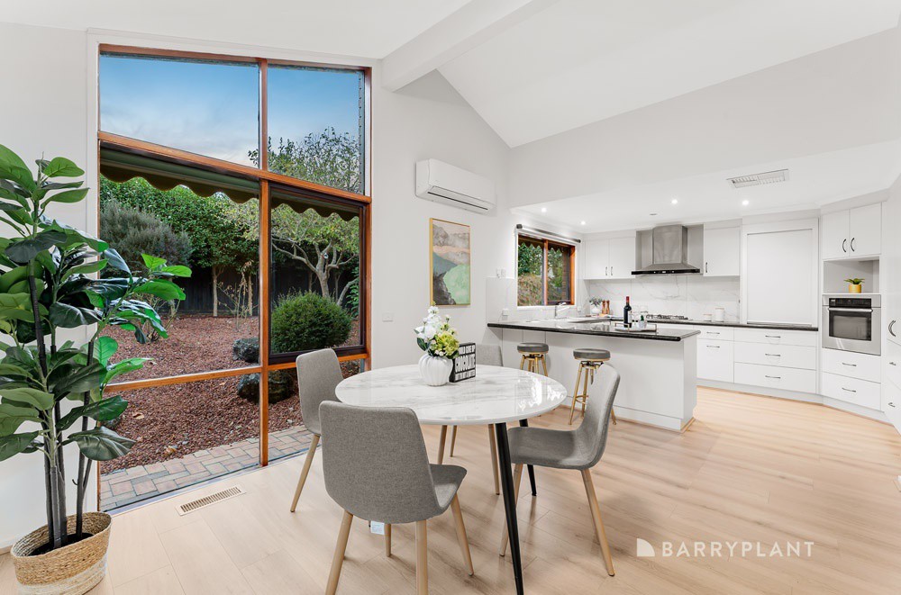 70 Amersham Drive, Wantirna, VIC 3152, Wantirna - Thumbnail 4