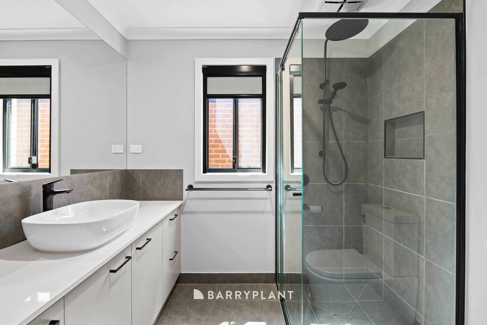 70 Athenaeum Avenue, Clyde North, VIC 3978, Clyde North - Thumbnail 5