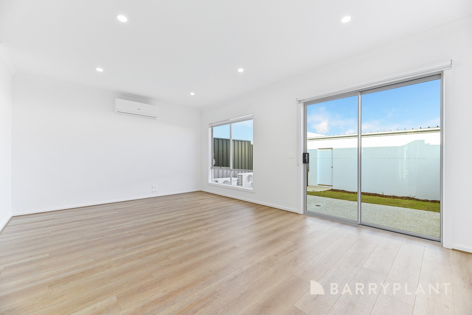 70 Carnival Boulevard, Berwick, VIC 3806, Berwick - Thumbnail 5