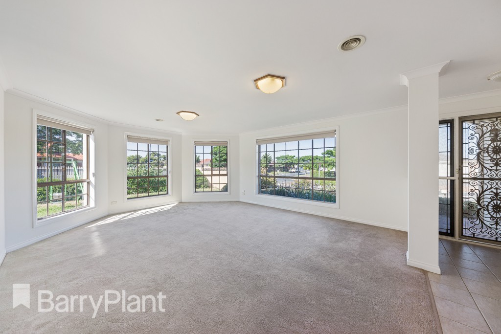 70 Chisholm DriveCaroline Springs, VIC 3023  - Leased, Caroline Springs - Thumbnail 3