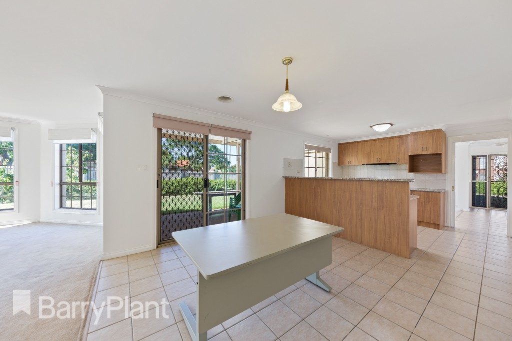70 Chisholm DriveCaroline Springs, VIC 3023  - Leased, Caroline Springs - Thumbnail 5