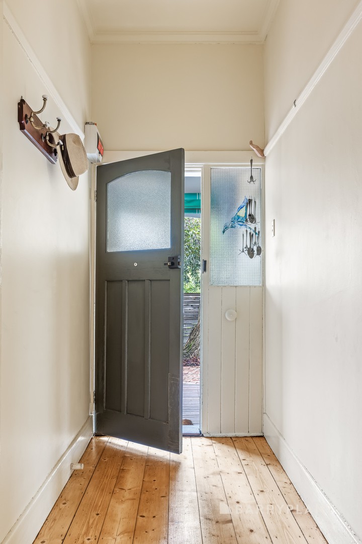 70 Dunstan Avenue, Brunswick, VIC 3056, Brunswick - Thumbnail 2