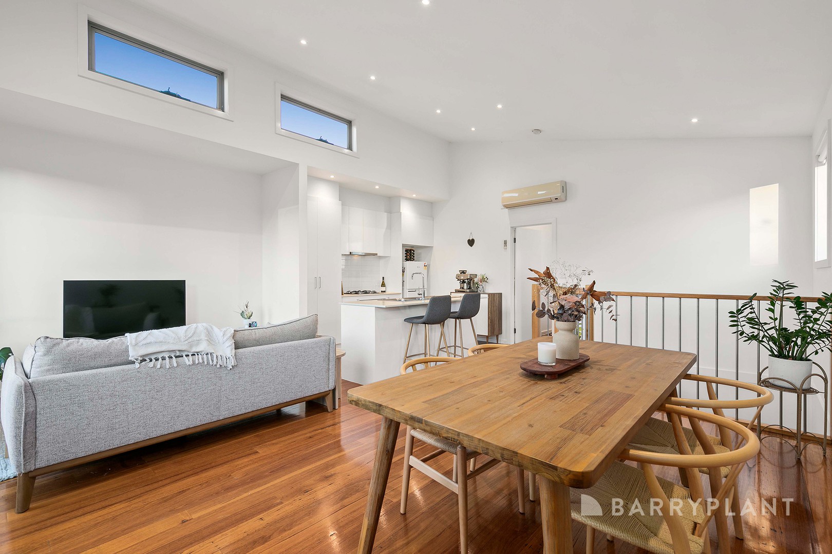 70 Farview Street, Glenroy, VIC 3046, Glenroy - Thumbnail 2