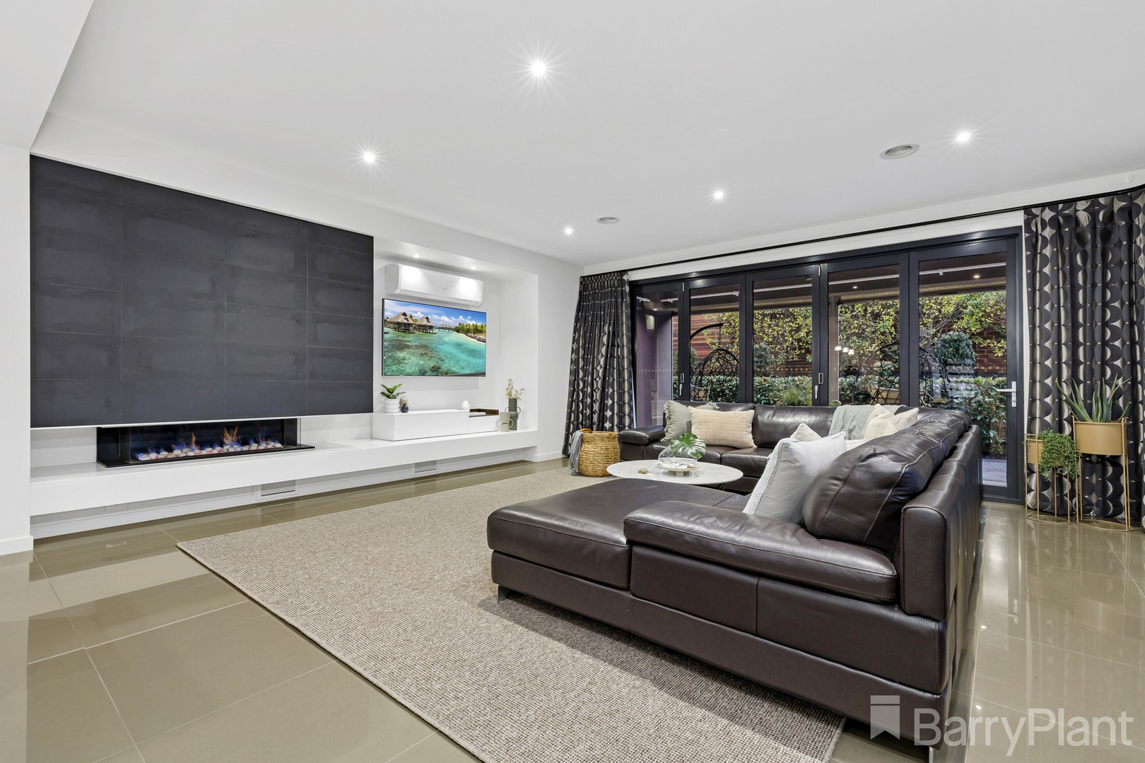70 Fitzjohns Drive, Bundoora, VIC 3083, Bundoora - Thumbnail 7
