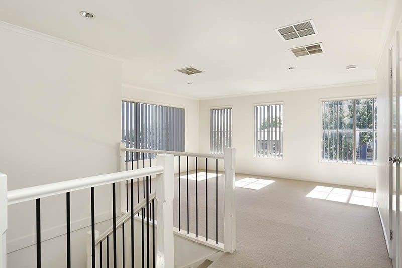 70 Foxwood Drive, Point Cook, VIC 3030, Point Cook - Thumbnail 5