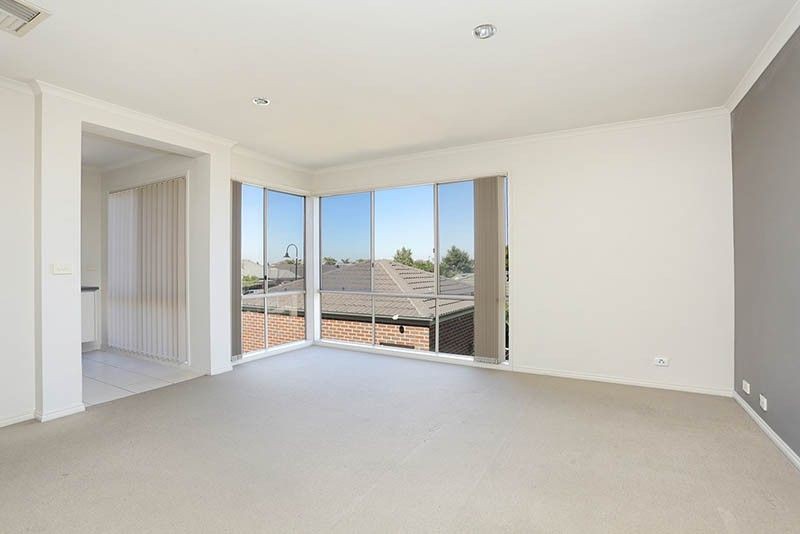 70 Foxwood Drive, Point Cook, VIC 3030, Point Cook - Thumbnail 6