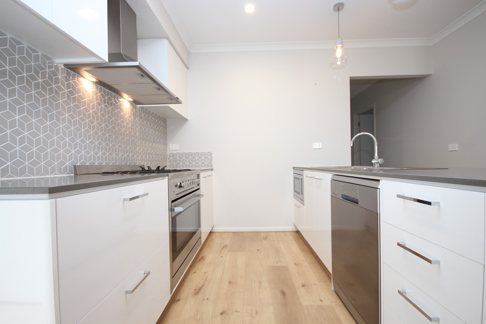 70 Grove Road, Grovedale, VIC 3216, Grovedale - Thumbnail 3