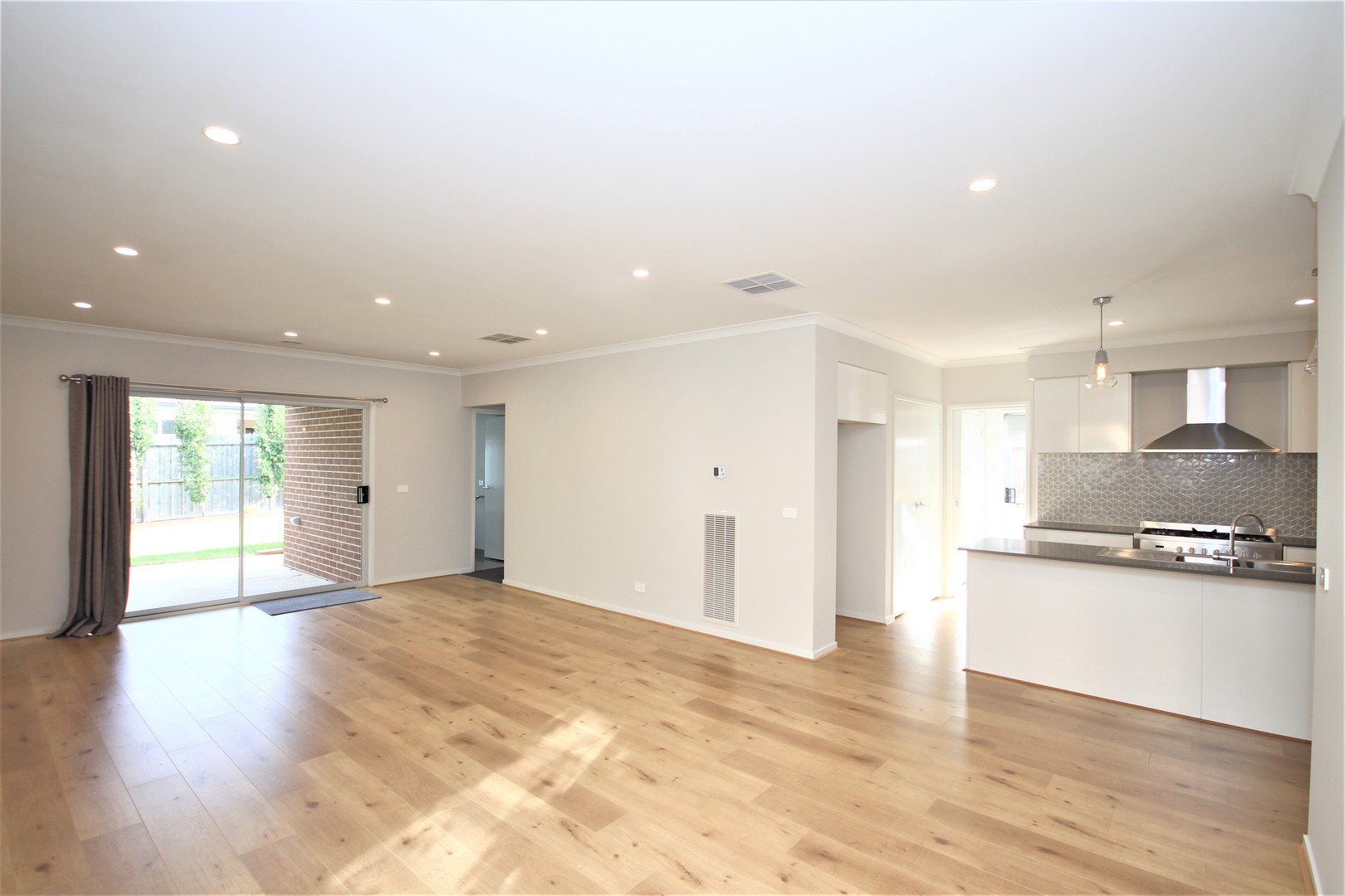 70 Grove Road, Grovedale, VIC 3216, Grovedale - Thumbnail 4