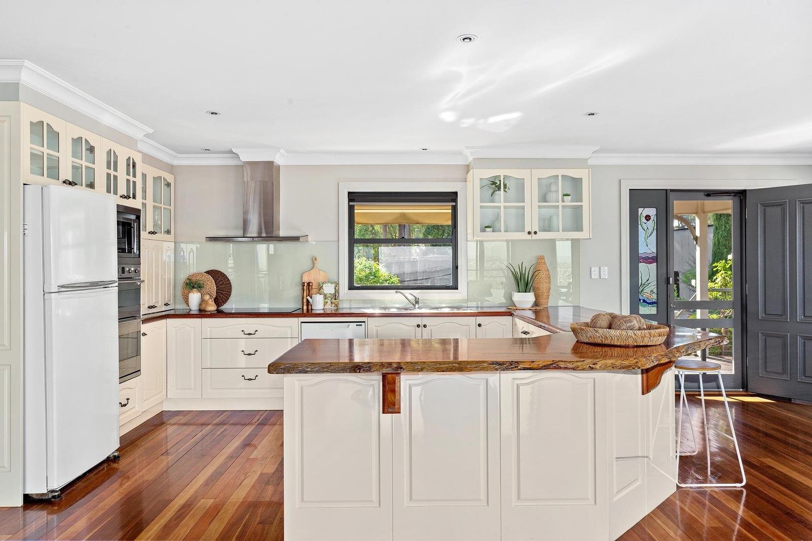 70 Henley Road, Kangaroo Ground, VIC 3097, Kangaroo Ground - Thumbnail 5