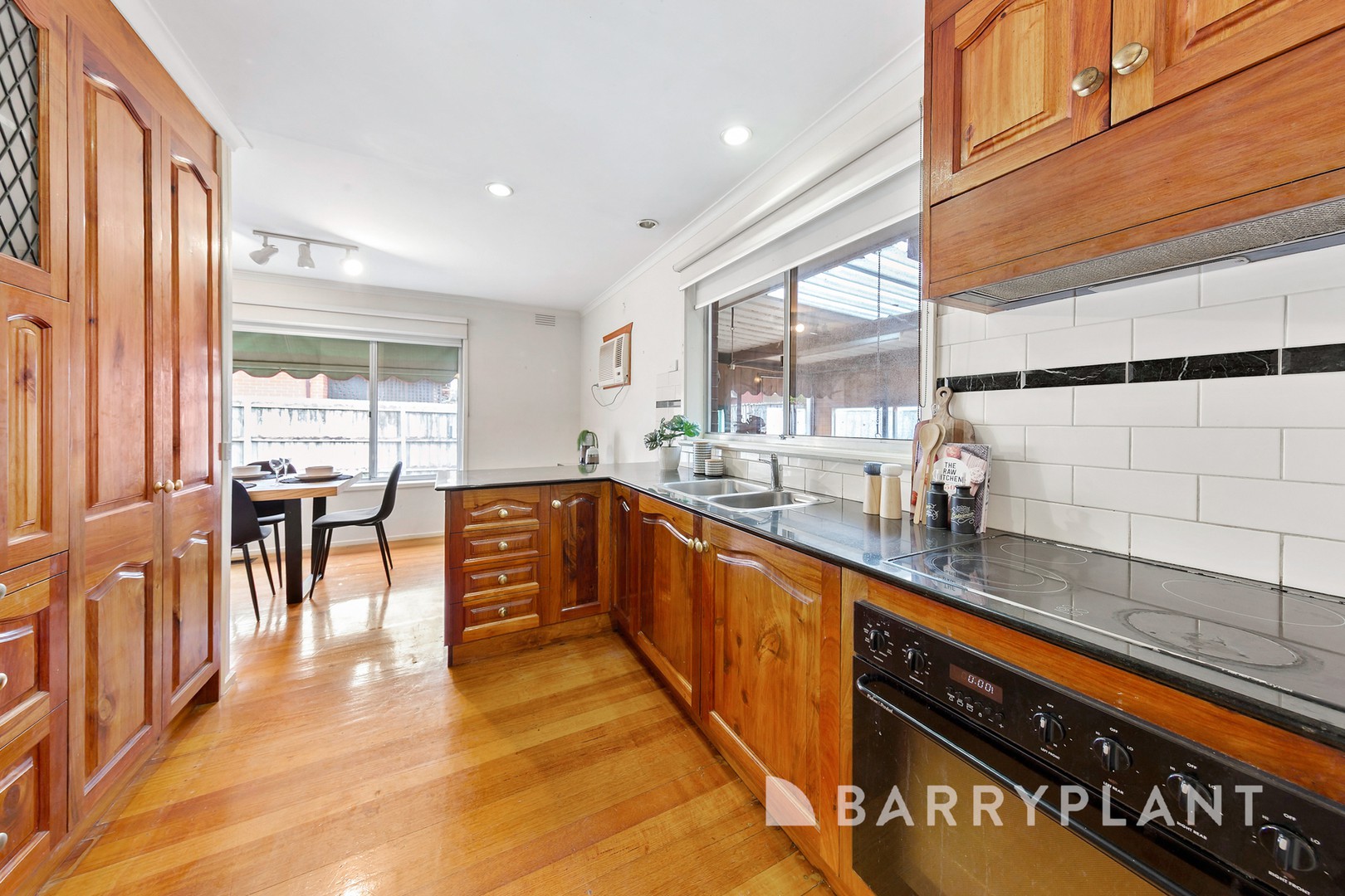 70 Leonard Avenue, St Albans, VIC 3021, St Albans - Thumbnail 8