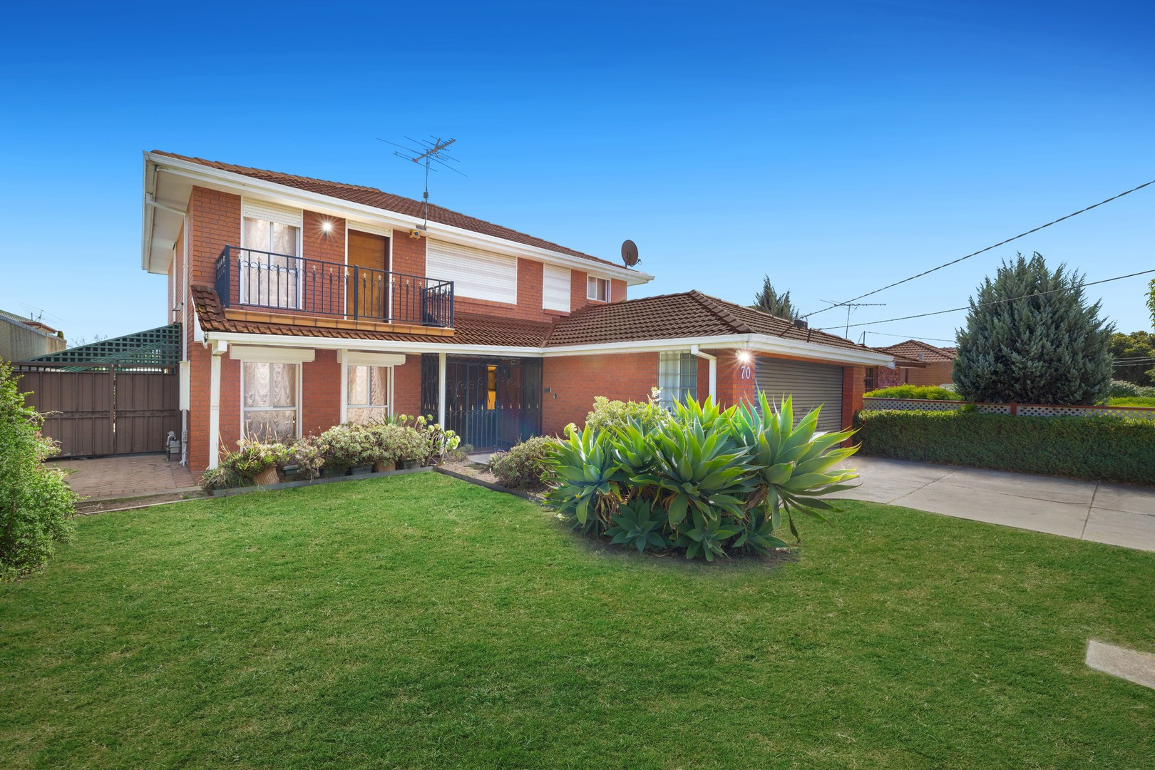 70 Point Cook Road, Seabrook, VIC 3028 - Thumbnail 2 - 10/04/2025
