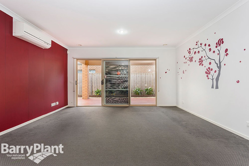 70 Prudence Parade, Point Cook, VIC 3030, Point Cook - Thumbnail 4
