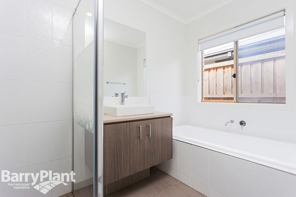 70 Prudence Parade, Point Cook, VIC 3030, Point Cook - Thumbnail 7