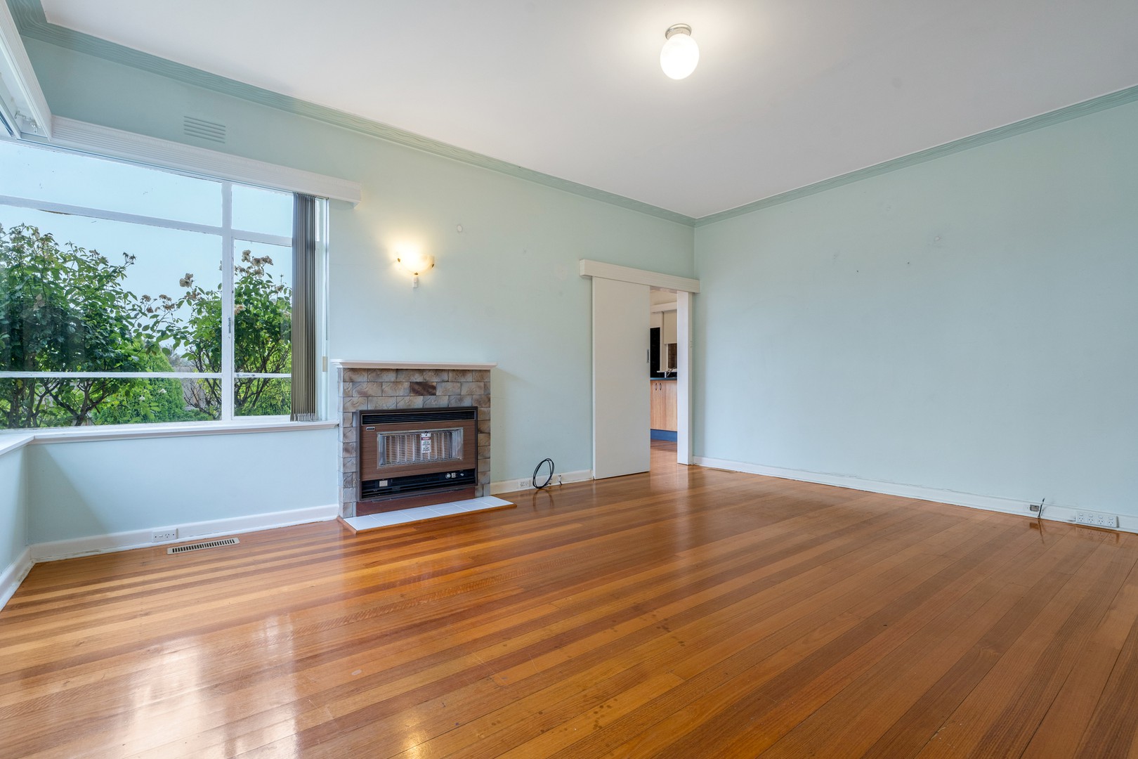 70 Rathcown Road, Reservoir, VIC 3073, Reservoir - Thumbnail 3