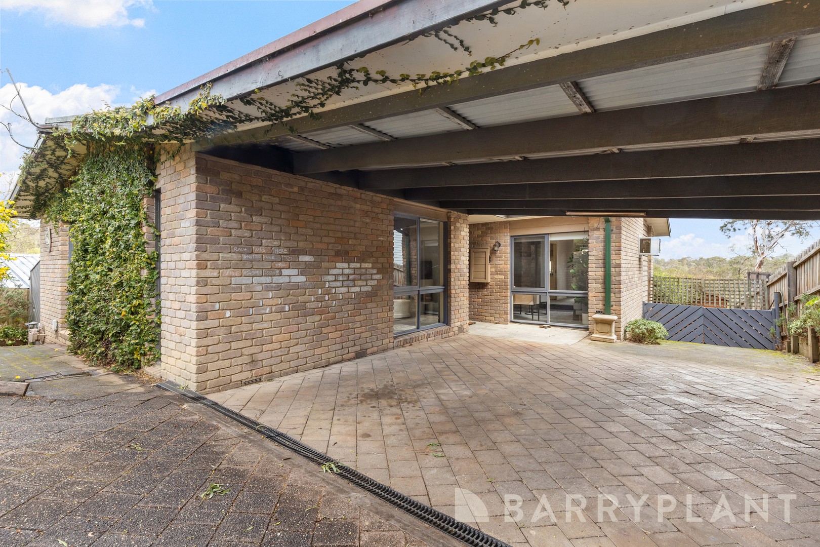 70 Reichelt Avenue, Montmorency, VIC 3094, Montmorency - Thumbnail 2