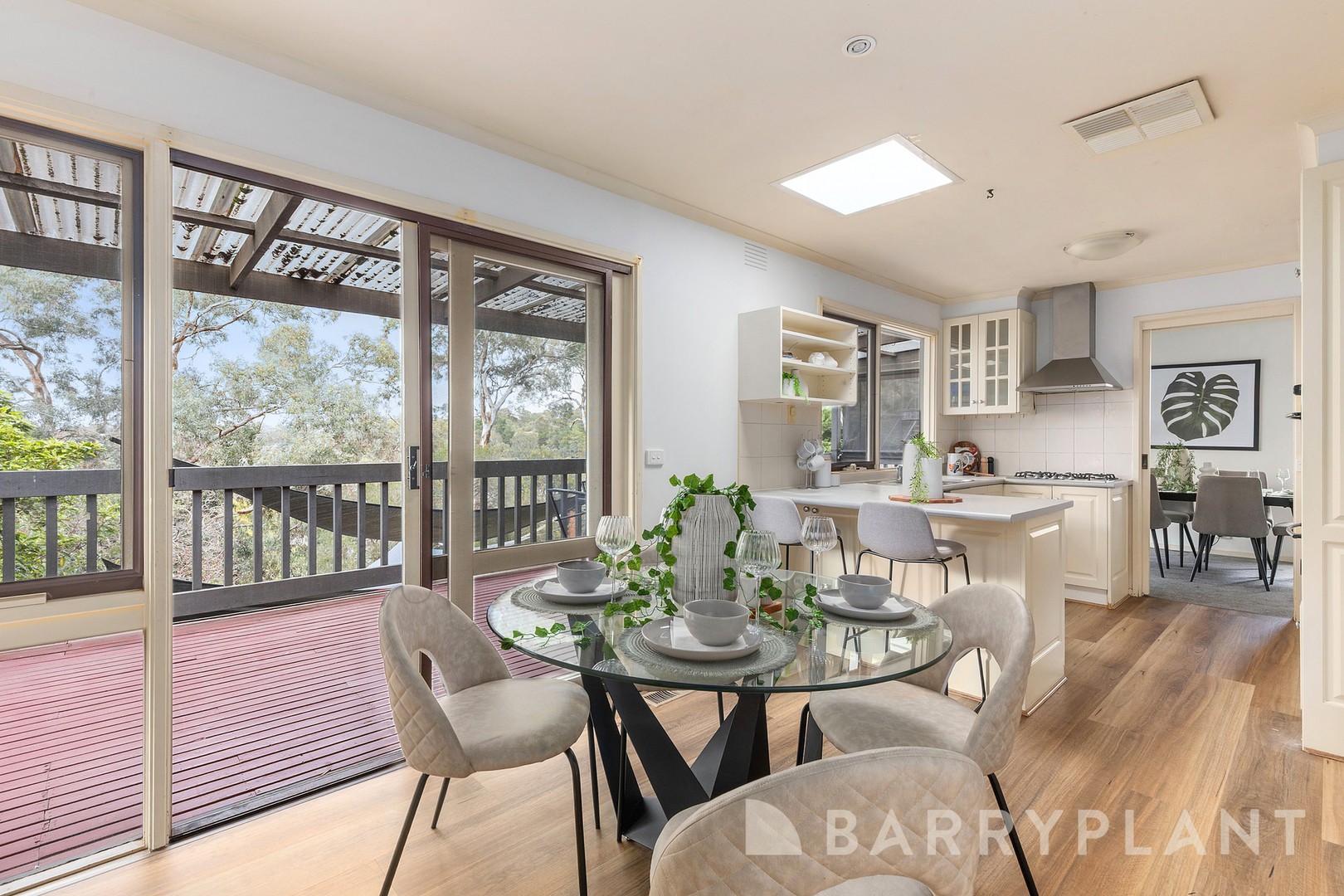 70 Reichelt Avenue, Montmorency, VIC 3094, Montmorency - Thumbnail 6