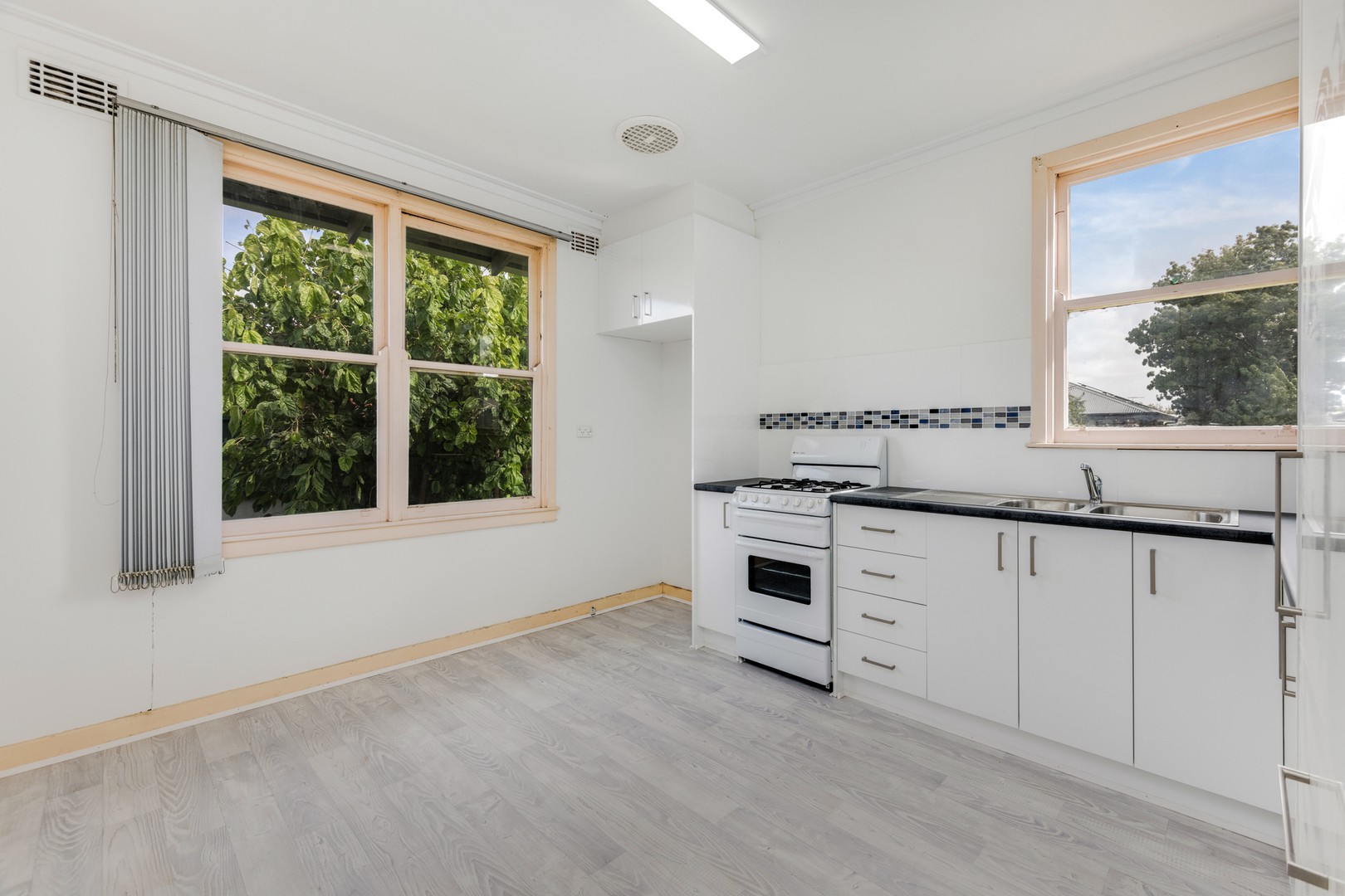 70 Rose Avenue, Norlane, VIC 3214, Norlane - Thumbnail 4