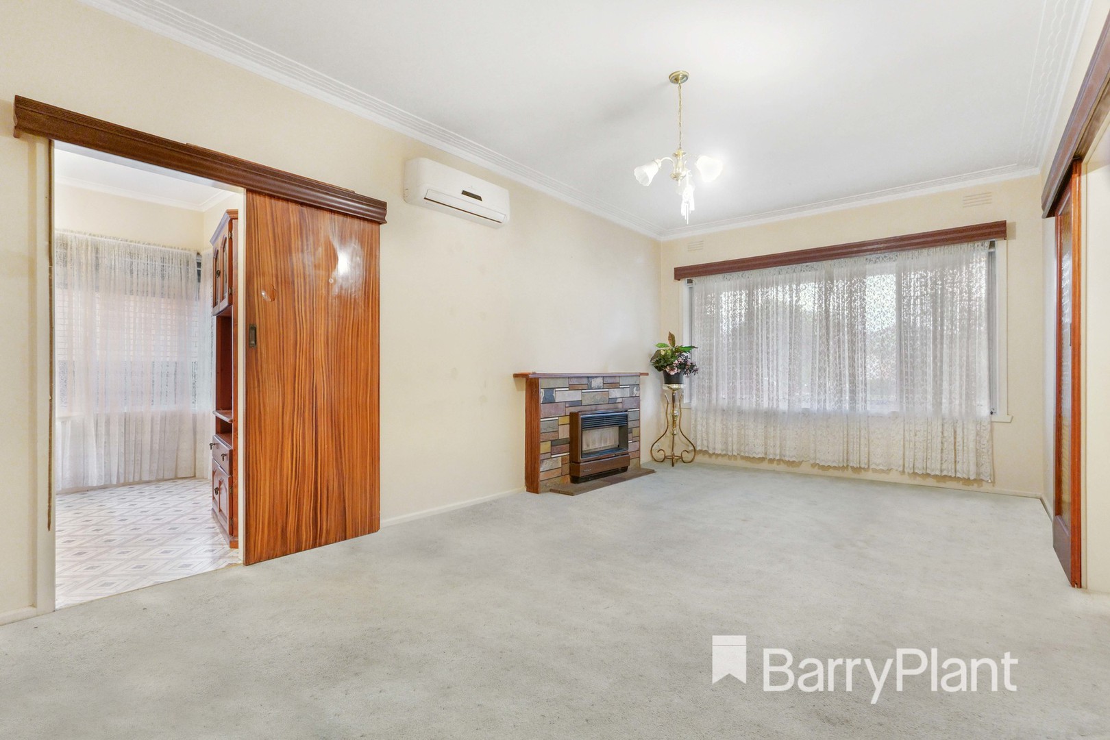 70 Shirley Street, St Albans, VIC 3021, St Albans - Thumbnail 2