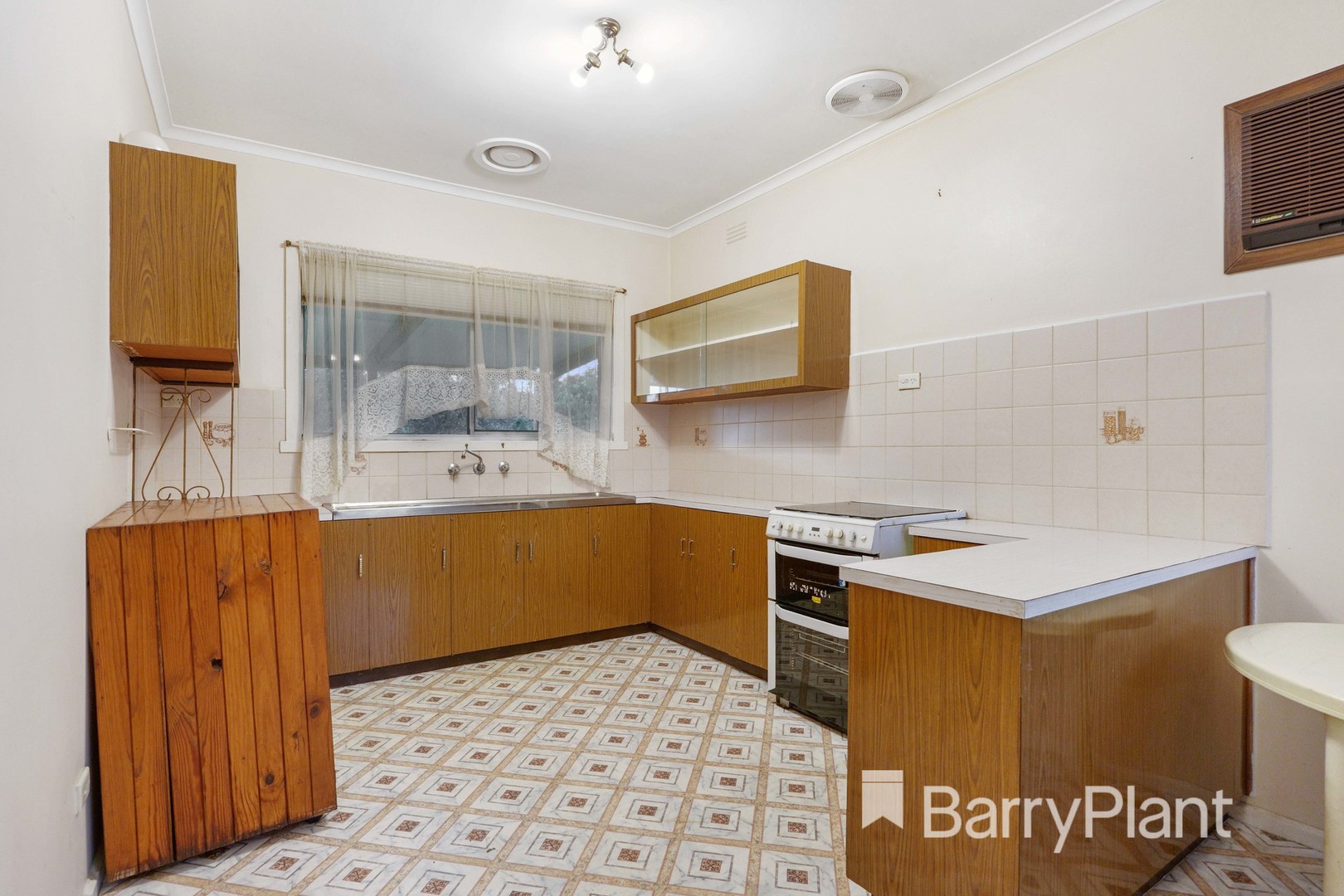 70 Shirley Street, St Albans, VIC 3021, St Albans - Thumbnail 4