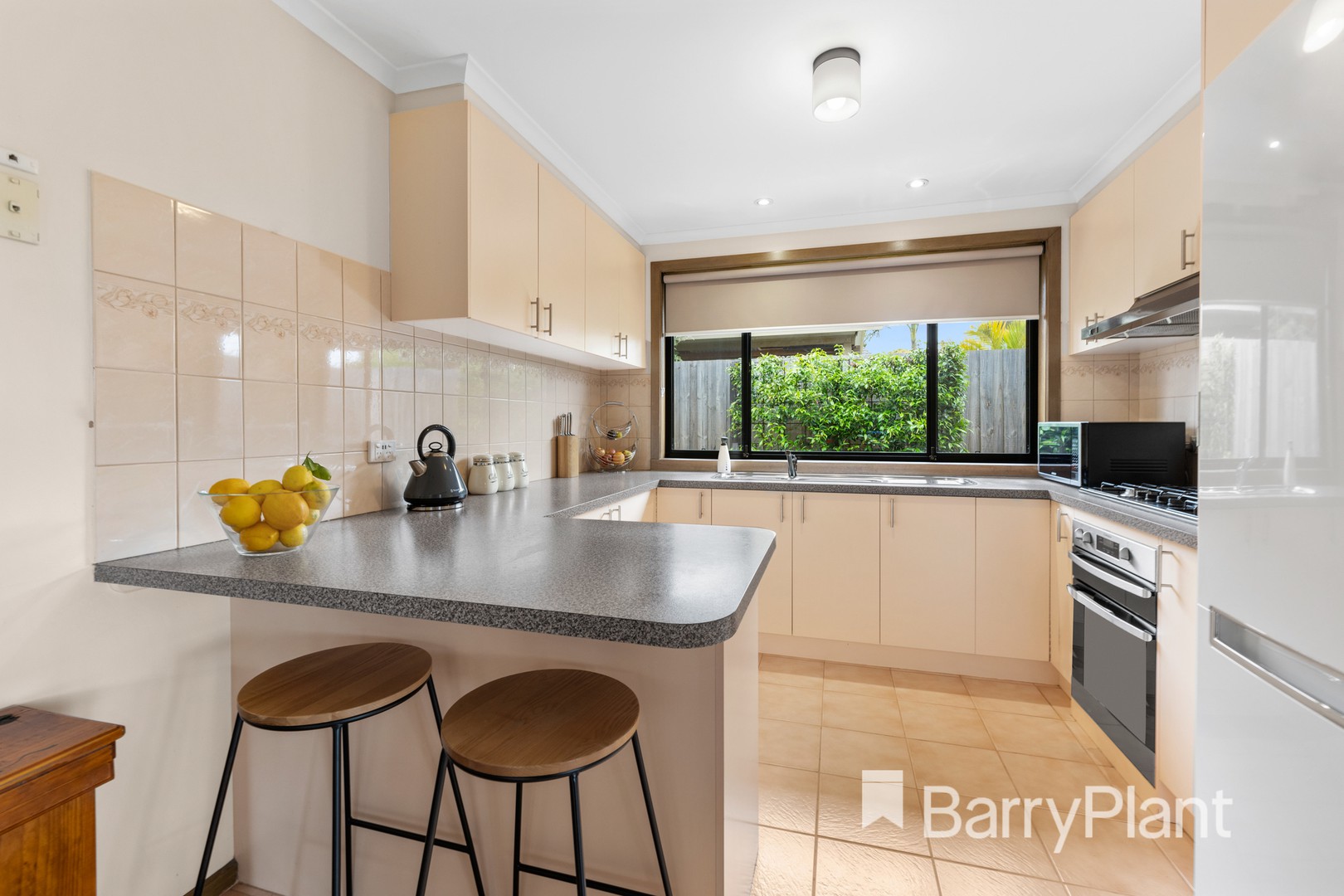 70 Silvereye Crescent, Werribee, VIC 3030, Werribee - Thumbnail 4