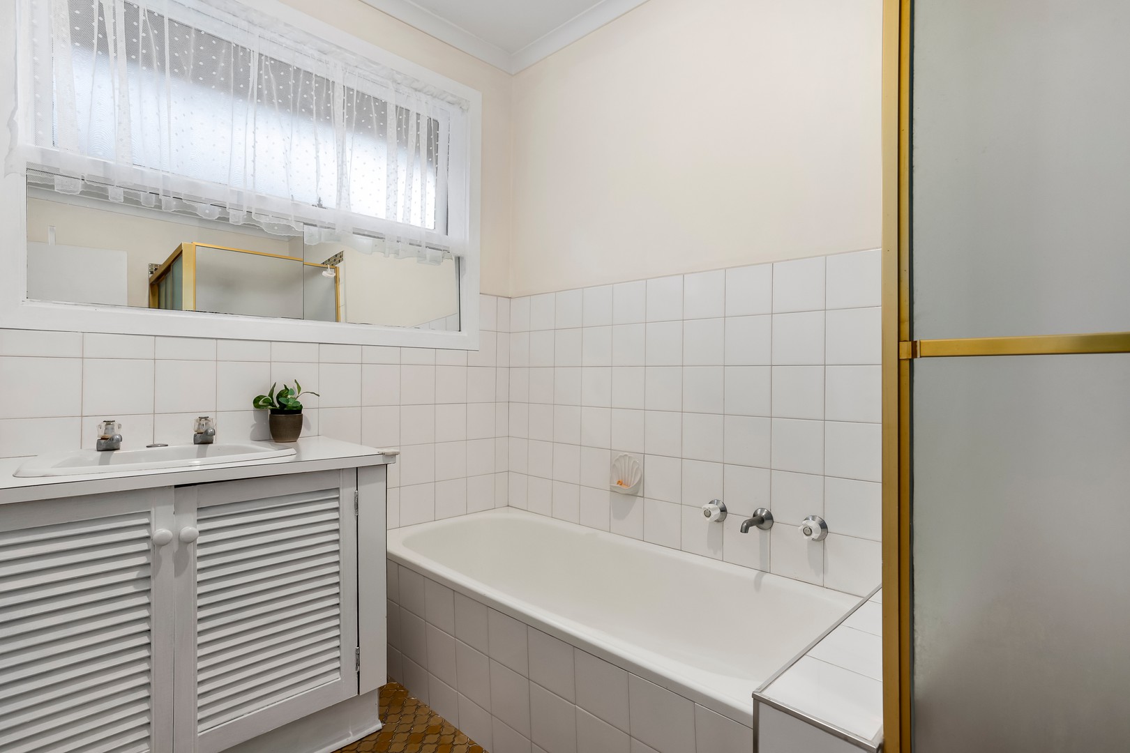 70 Winston Road, Viewbank, VIC 3084, Viewbank - Thumbnail 7