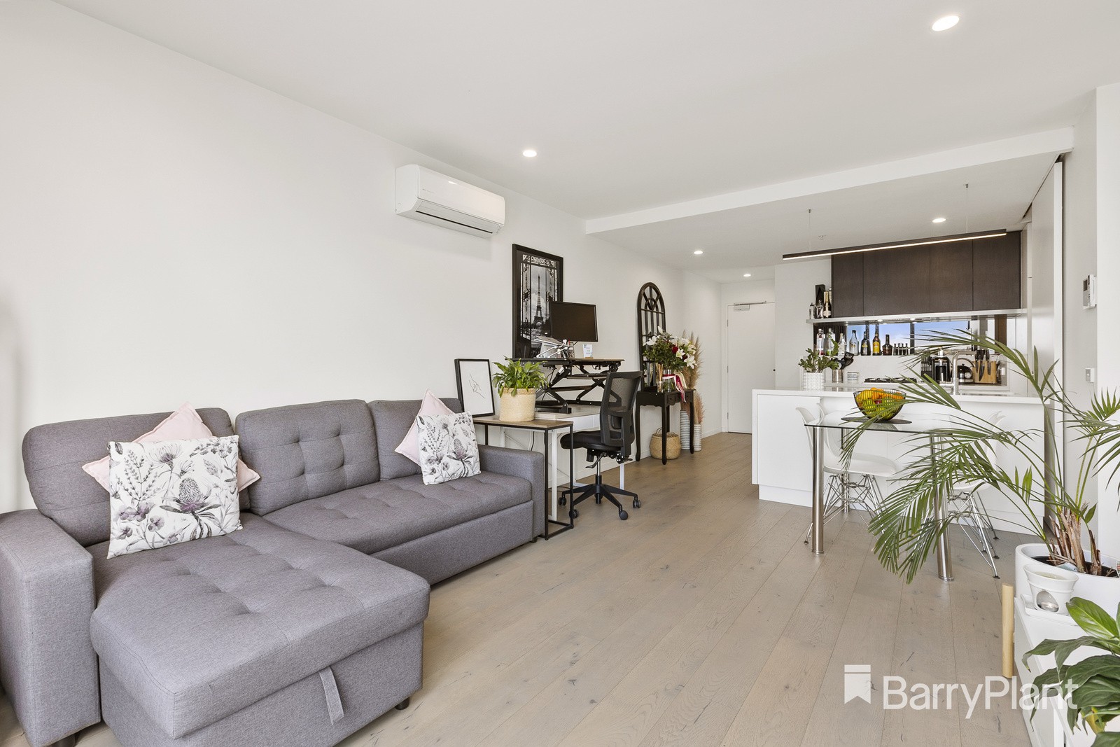 701/6 Dalgety Street, Oakleigh, VIC 3166, Oakleigh - Thumbnail 2