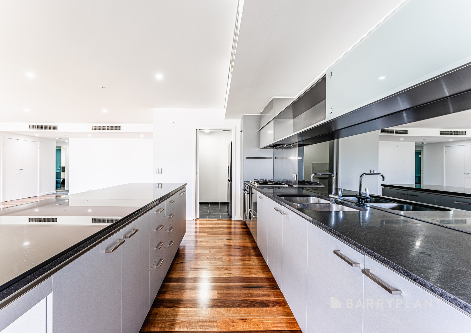 702/50 Lorimer Street, Docklands, VIC 3008, Docklands - Thumbnail 3