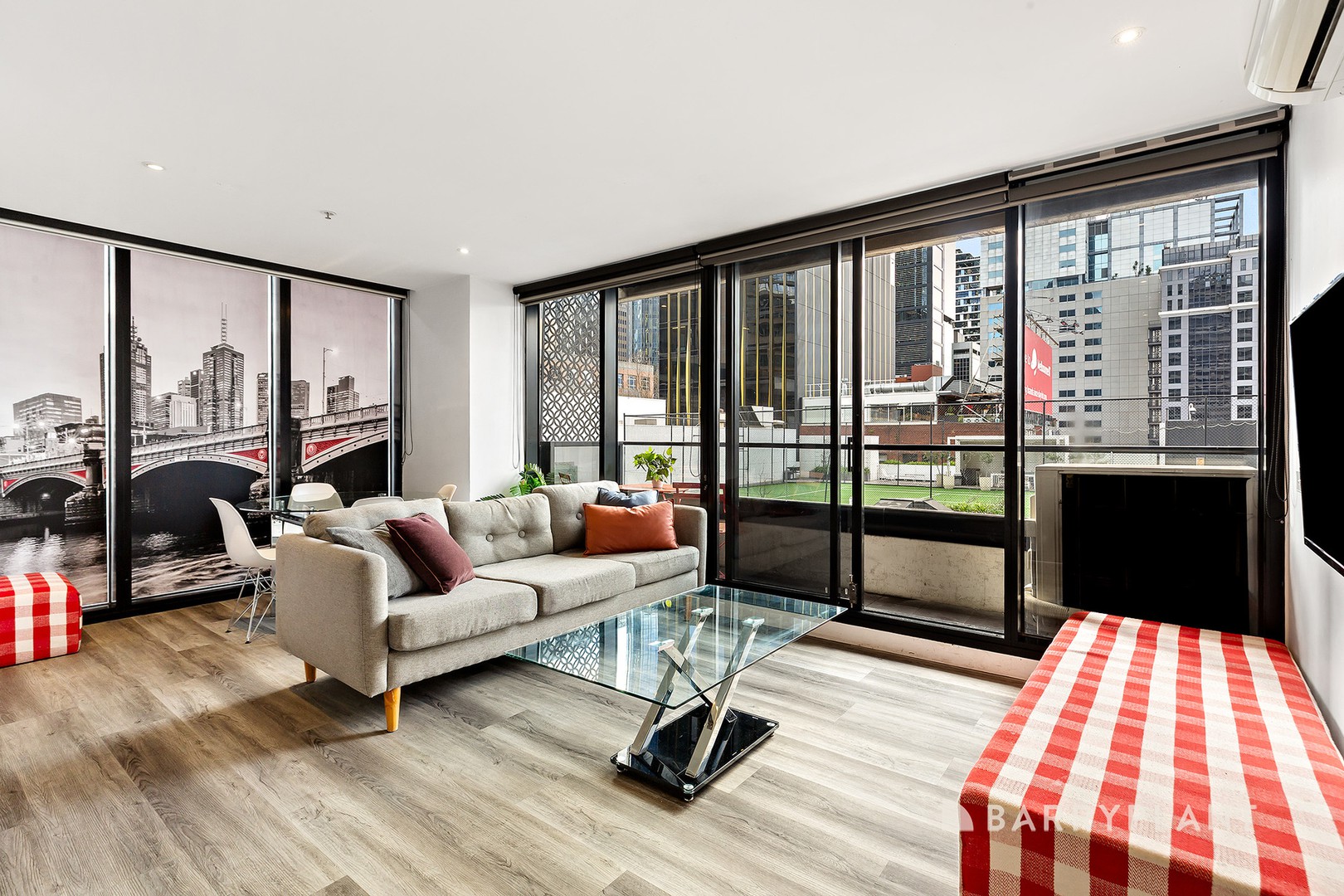 702/7 Katherine Place, Melbourne, VIC 3000 - Thumbnail 2 - 17/07/2025