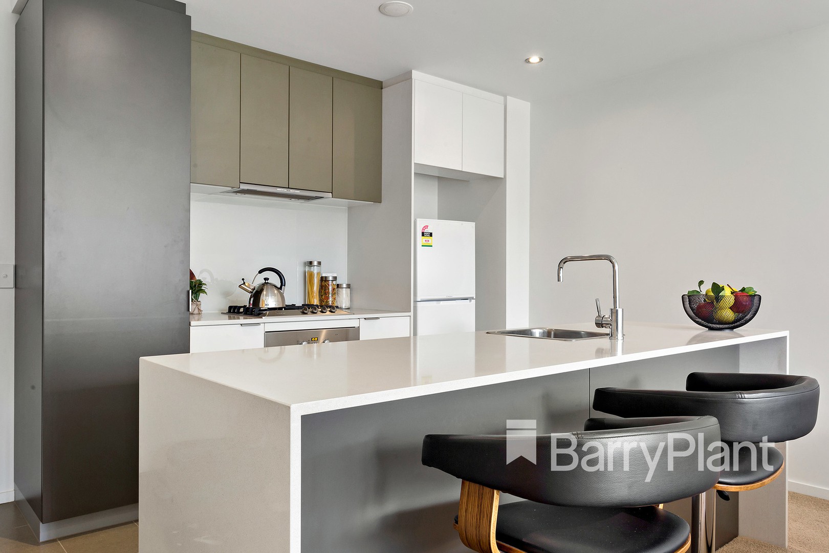 703/1 Encounter Way, Docklands, VIC 3008, Docklands - Thumbnail 3