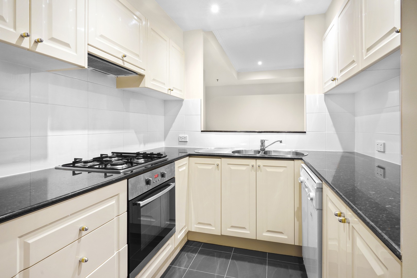 703/15 Queens Road, Melbourne, VIC 3004, Melbourne - Thumbnail 3