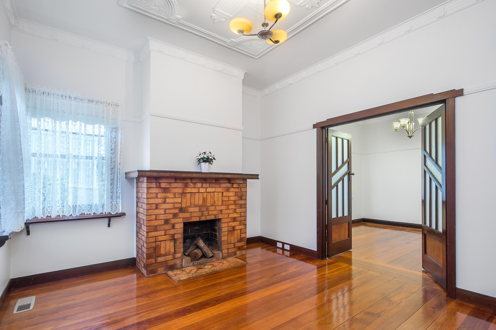 703 Neill Street, Soldiers Hill, VIC 3350, Soldiers Hill - Thumbnail 4