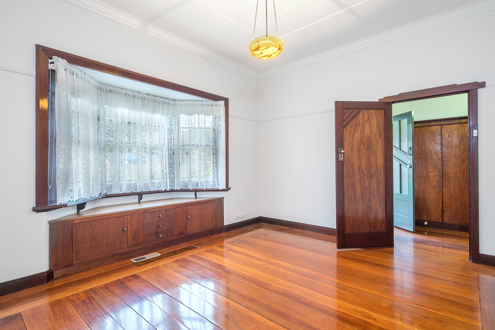 703 Neill Street, Soldiers Hill, VIC 3350, Soldiers Hill - Thumbnail 8