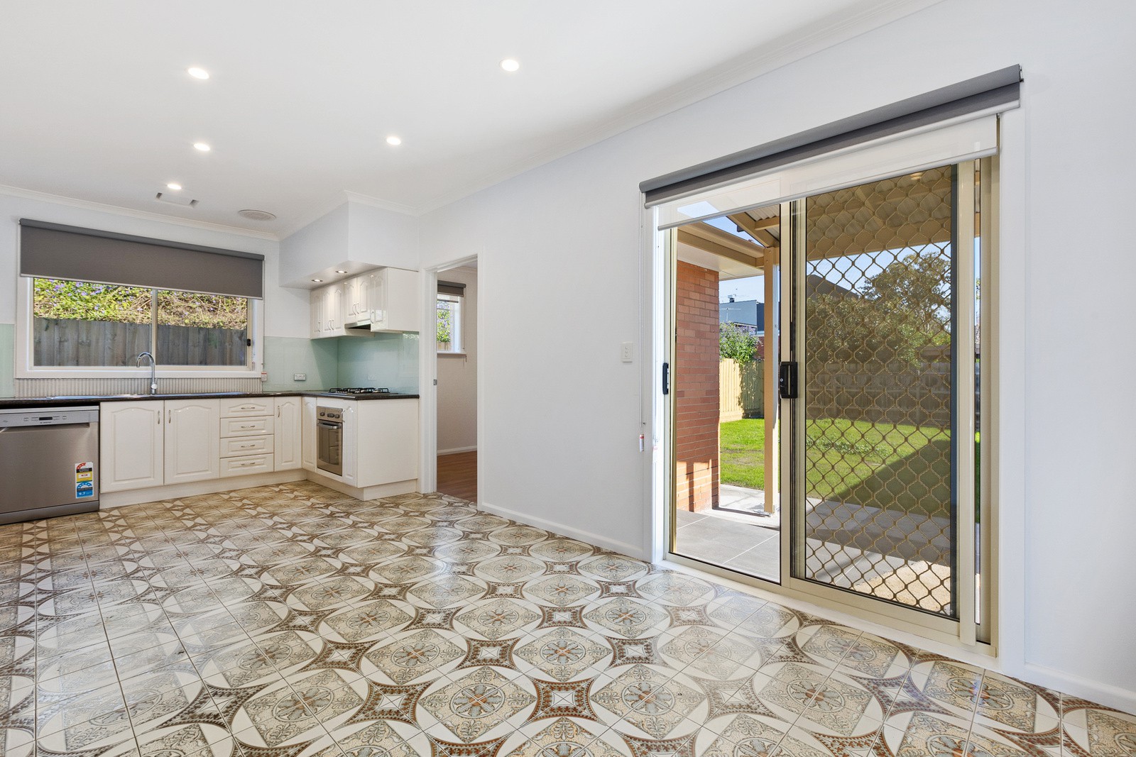 703 Warrigal Road, Bentleigh East, VIC 3165, Bentleigh East - Thumbnail 5