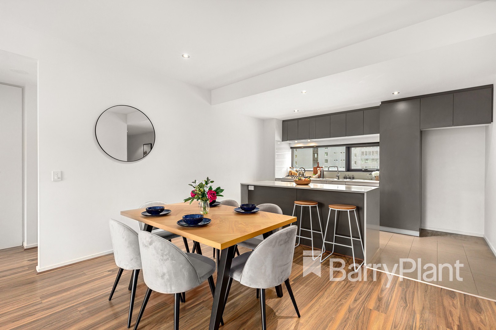 704/1 Encounter Way, Docklands, VIC 3008, Docklands - Thumbnail 3