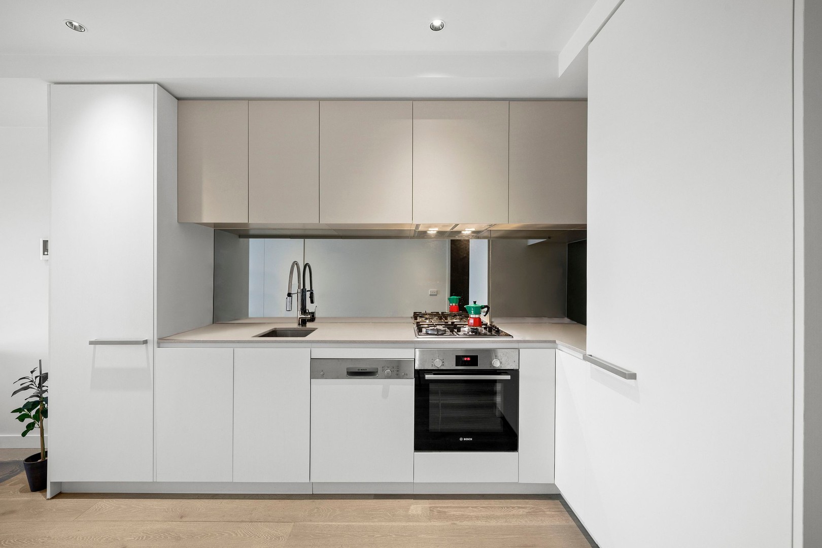 705/19 Russell Street, Essendon, VIC 3040, Essendon - Thumbnail 6