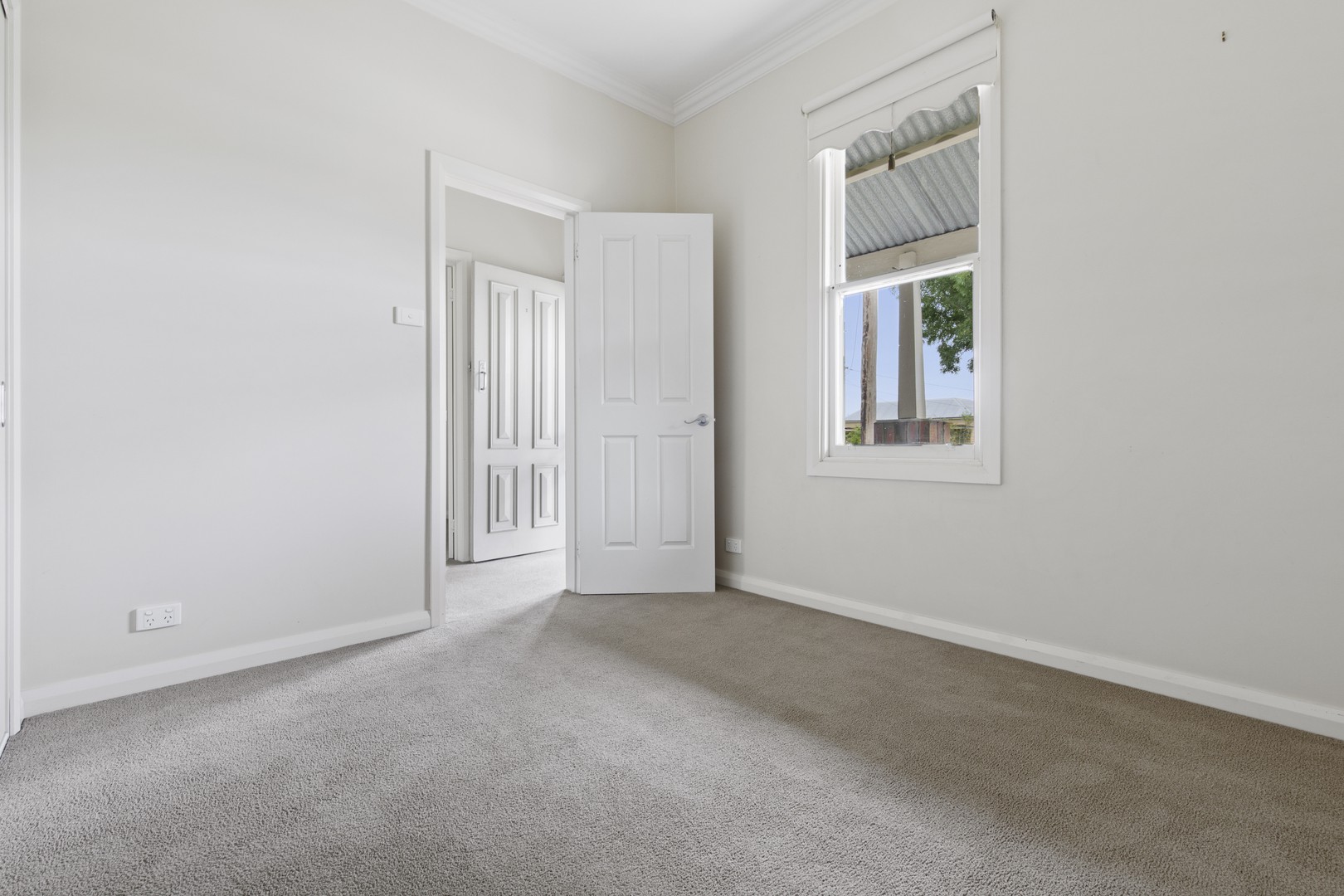 706 Doveton St N, Soldiers Hill, VIC 3350 - Thumbnail 1 - 27/05/2024