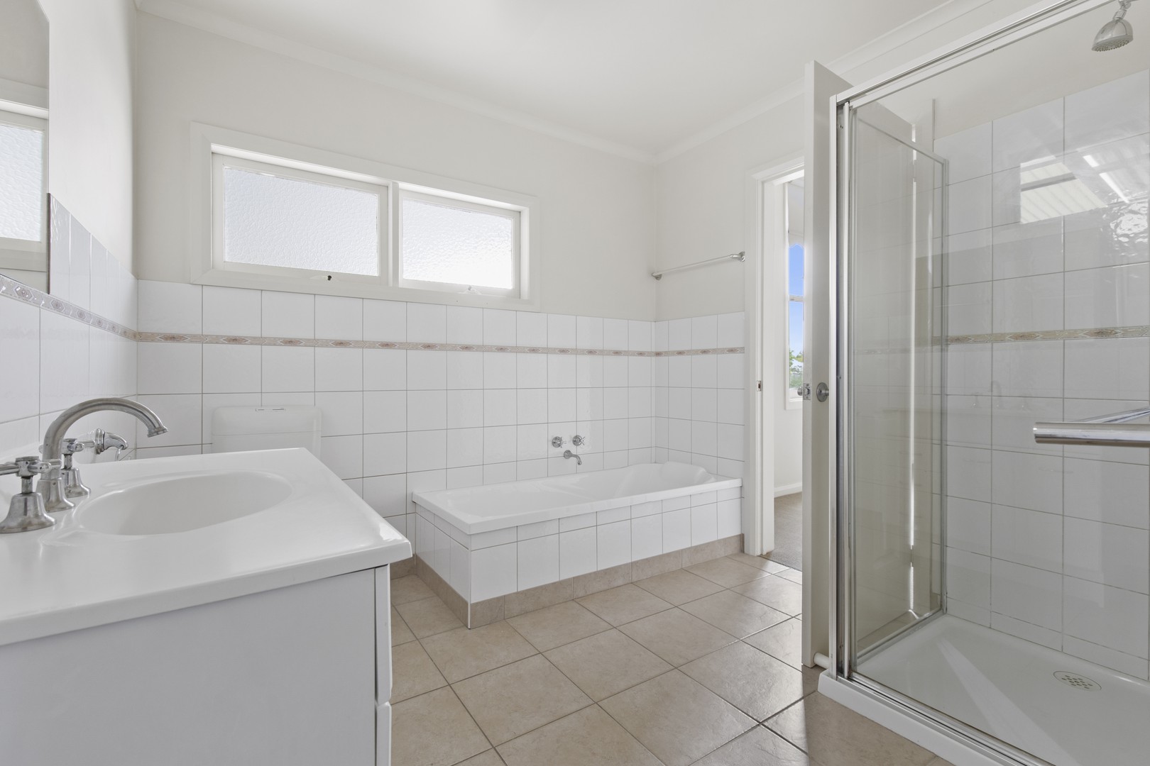 706 Doveton St N, Soldiers Hill, VIC 3350, Soldiers Hill - Thumbnail 4