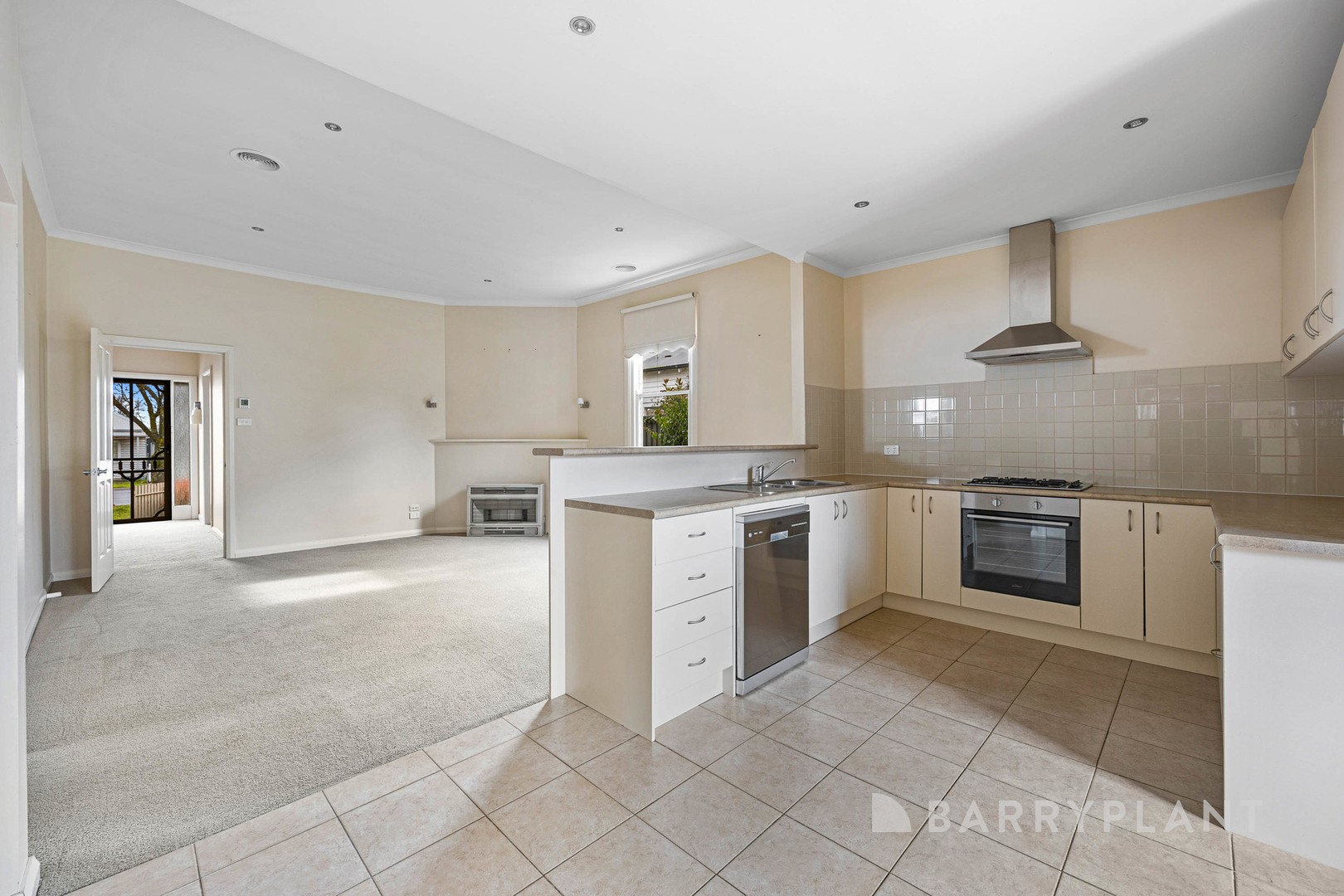 706 Doveton Street North, Soldiers Hill, VIC 3350 - Thumbnail 1 - 08/10/2025