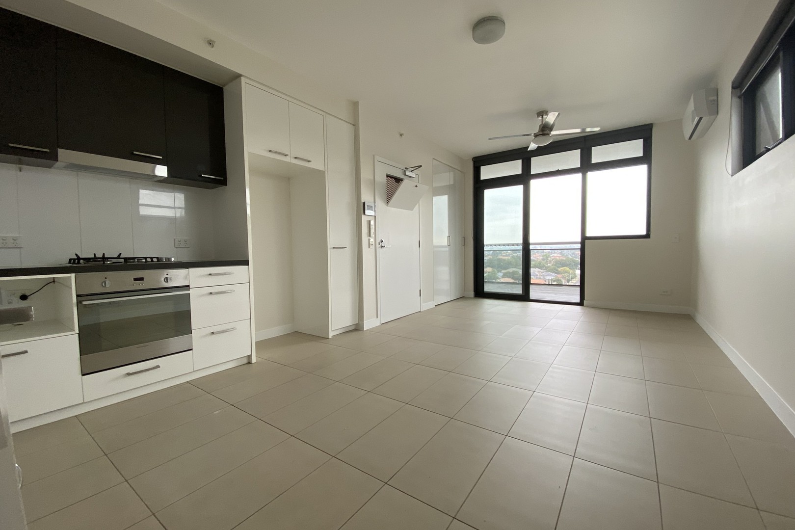 707/14-20 Nicholson Street, Coburg, VIC 3058 - Thumbnail 2 - 21/03/2022