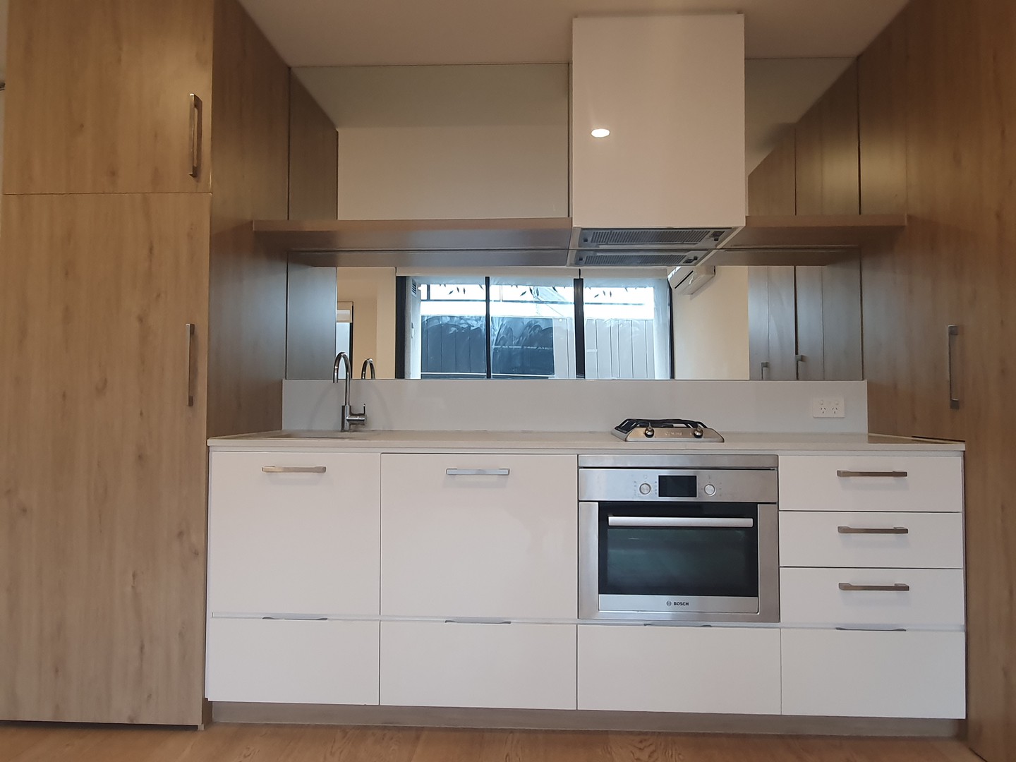 707/30-32 Lilydale Grove, Hawthorn East, VIC 3123 - Thumbnail 2 - 26/11/2021