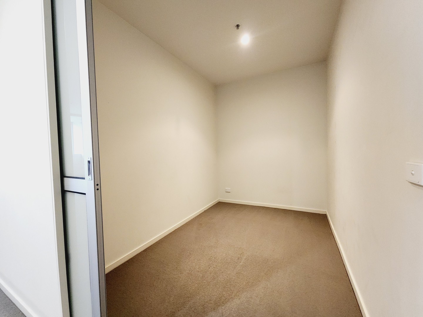 708/8 McCrae Street, Docklands, VIC 3008, Docklands - Thumbnail 2