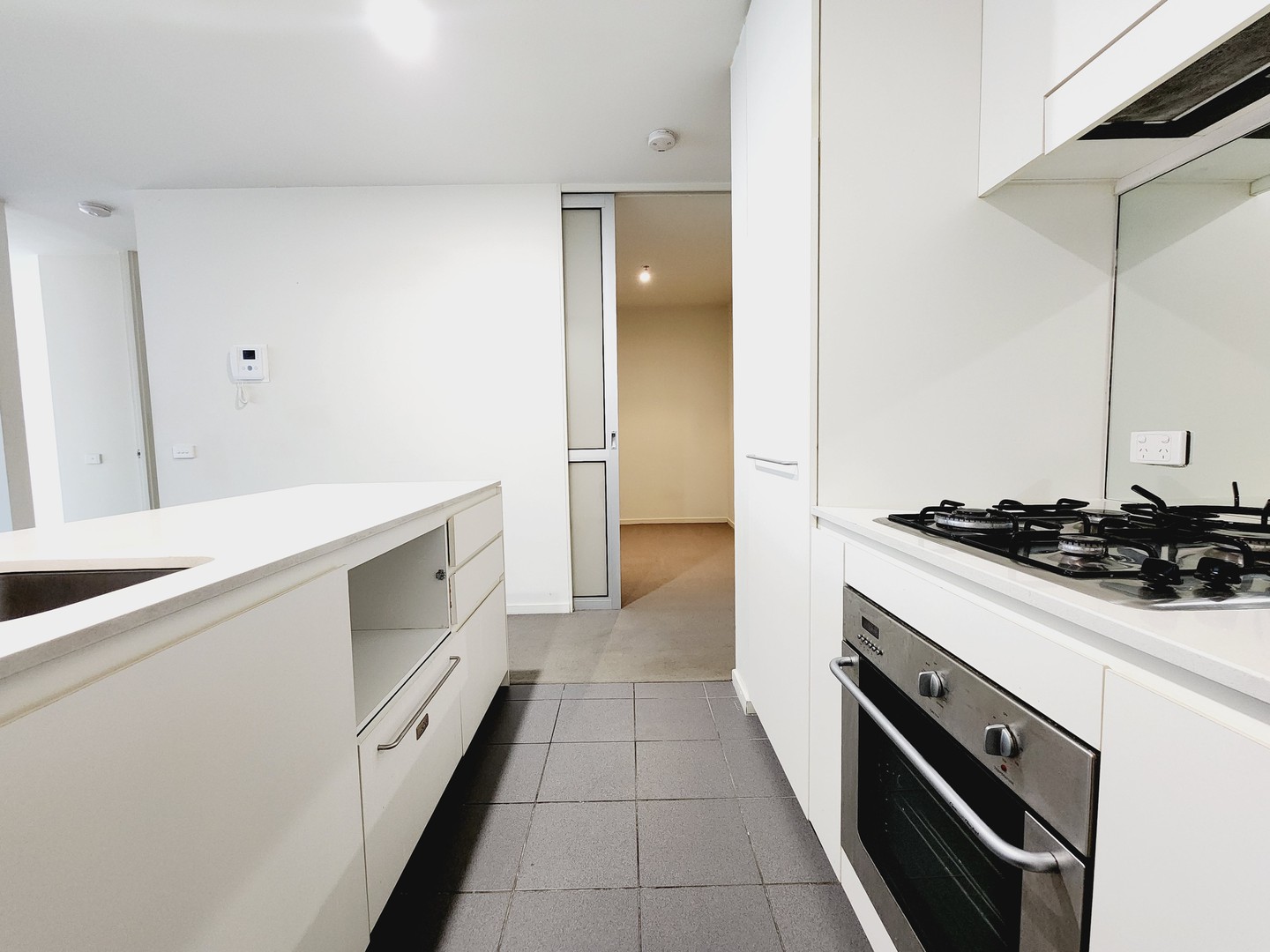 708/8 McCrae Street, Docklands, VIC 3008, Docklands - Thumbnail 4