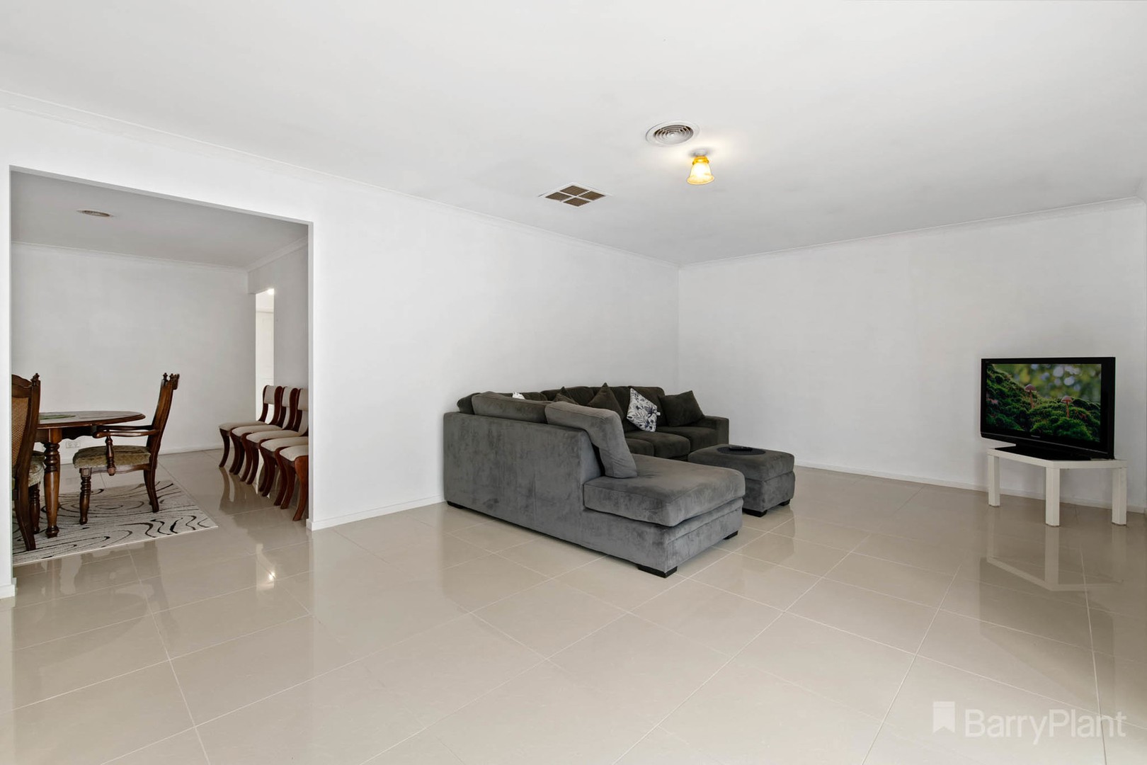 709 Glasscocks Road, Narre Warren South, VIC 3805, Narre Warren South - Thumbnail 5