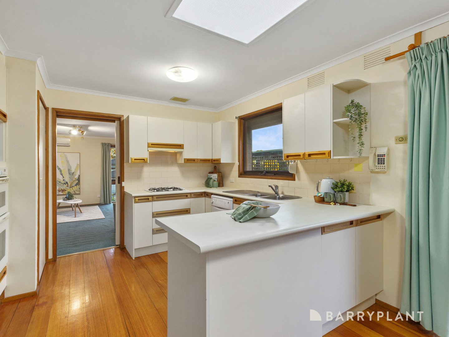 71 Berrabri Drive, Scoresby, VIC 3179, Scoresby - Thumbnail 5