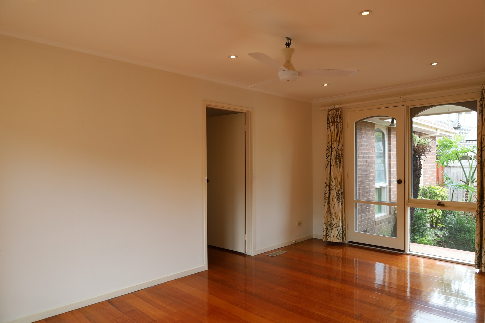 71 Birchfield Crescent, Wantirna, VIC 3152, Wantirna - Thumbnail 5