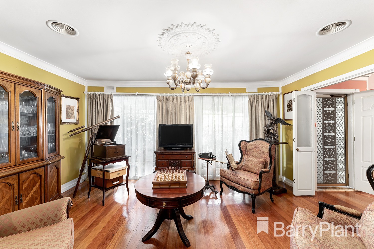 71 Cumberland Street, Sunshine North, VIC 3020, Sunshine North - Thumbnail 2