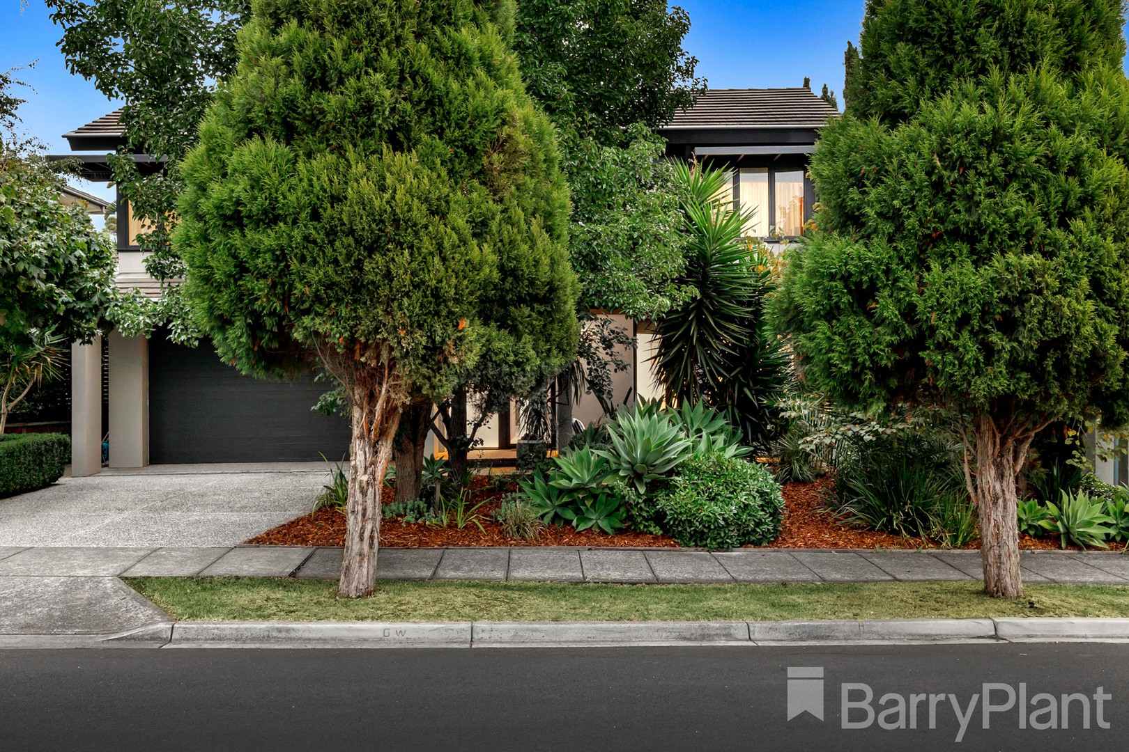 71 Ernest Jones Drive, Macleod, VIC 3085, Macleod - Thumbnail 2