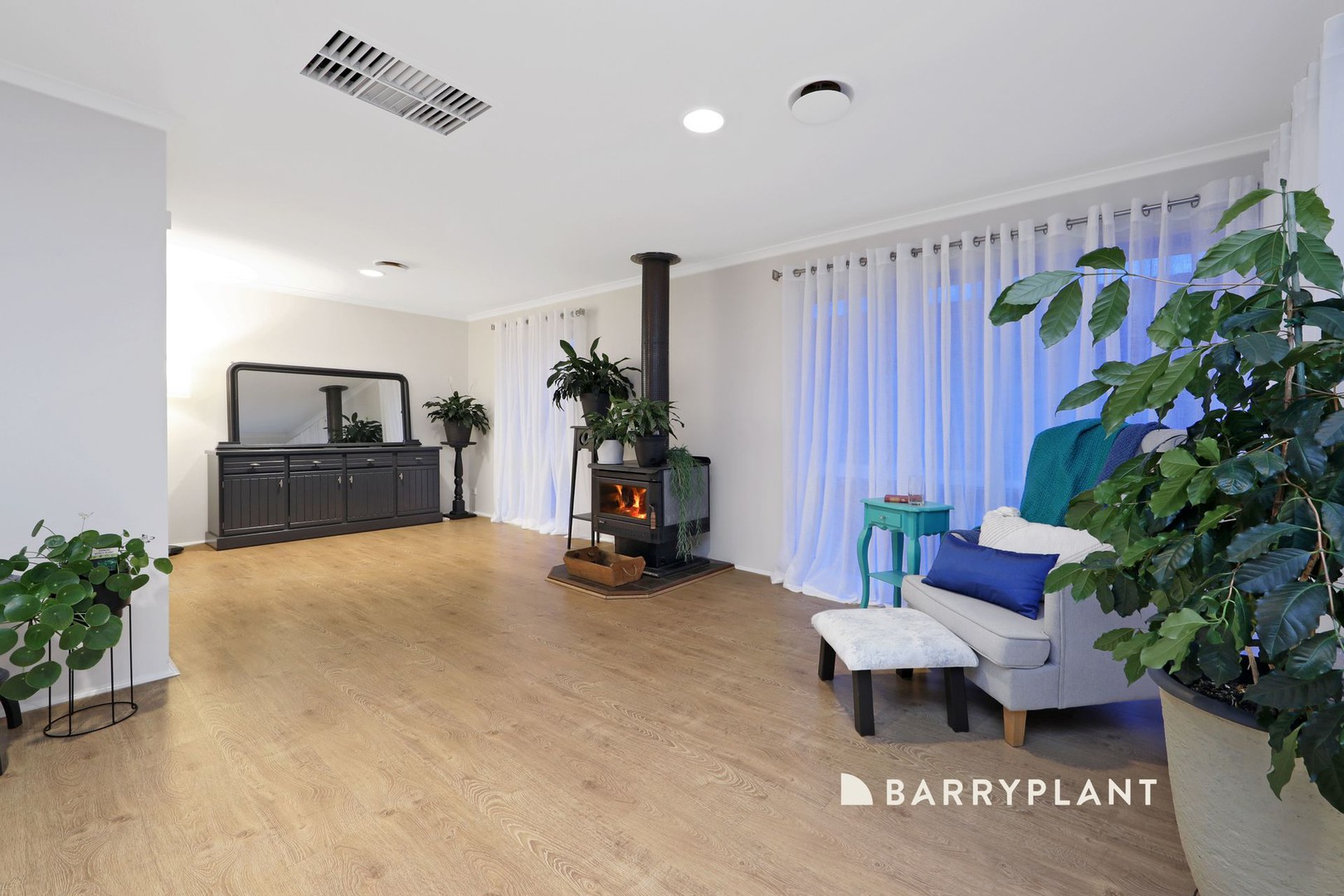 71 Kellbourne Drive, Rowville, VIC 3178, Rowville - Thumbnail 3