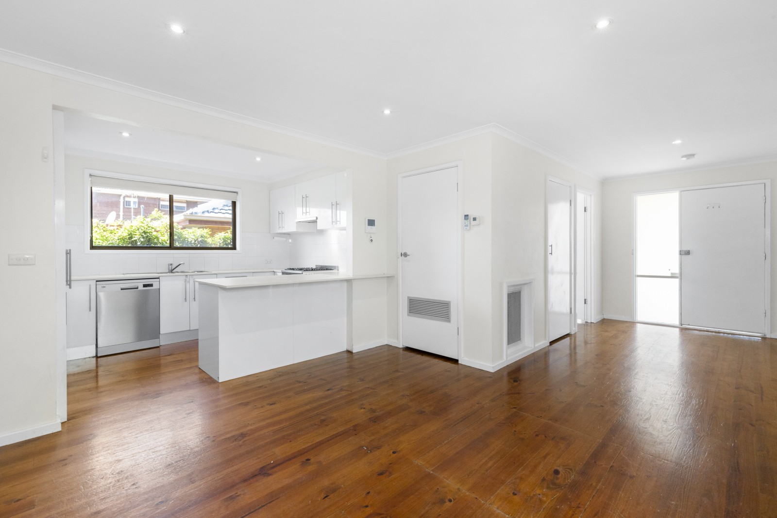 71 Kemp Street, Springvale, VIC 3171, Springvale - Thumbnail 2