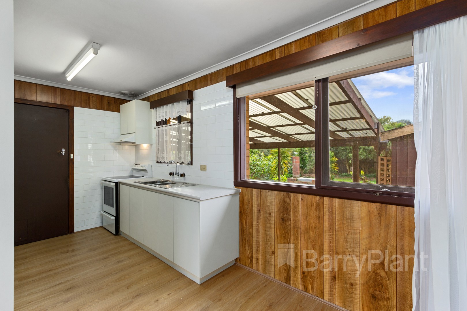 71 Linda Crescent, Ferntree Gully, VIC 3156, Ferntree Gully - Thumbnail 3